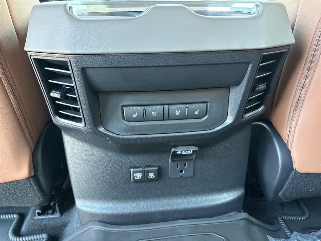 2026 Toyota Tundra 1794 Edition - Photo 9