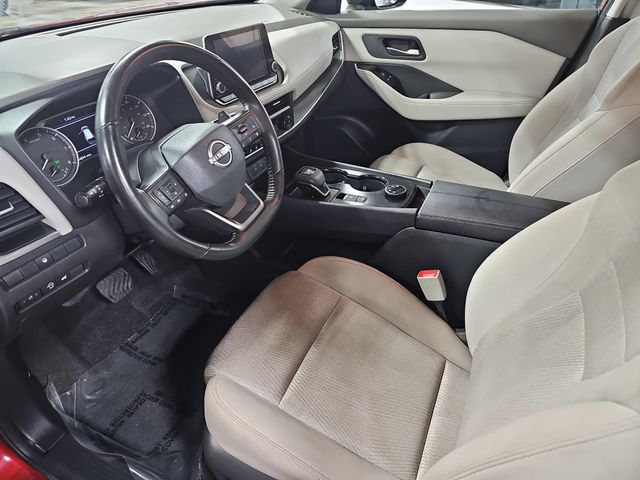 2025 Nissan Rogue SV - Photo 16