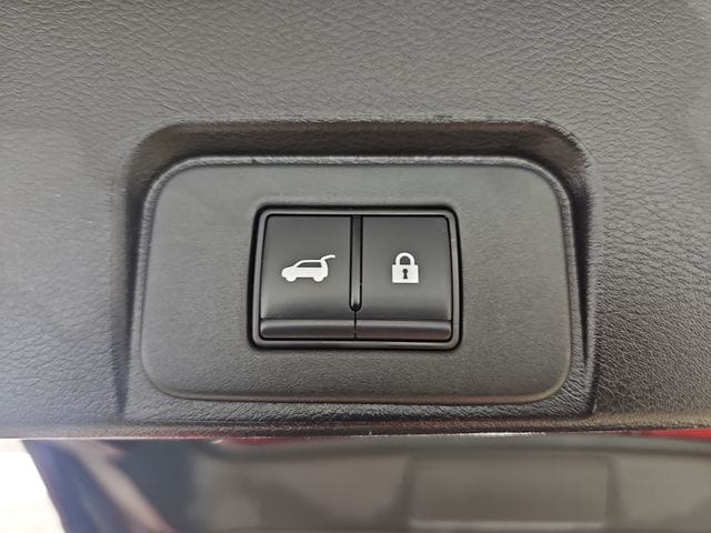 2025 Nissan Rogue SV - Photo 13
