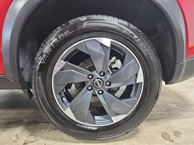 2025 Nissan Rogue SV - Photo 31