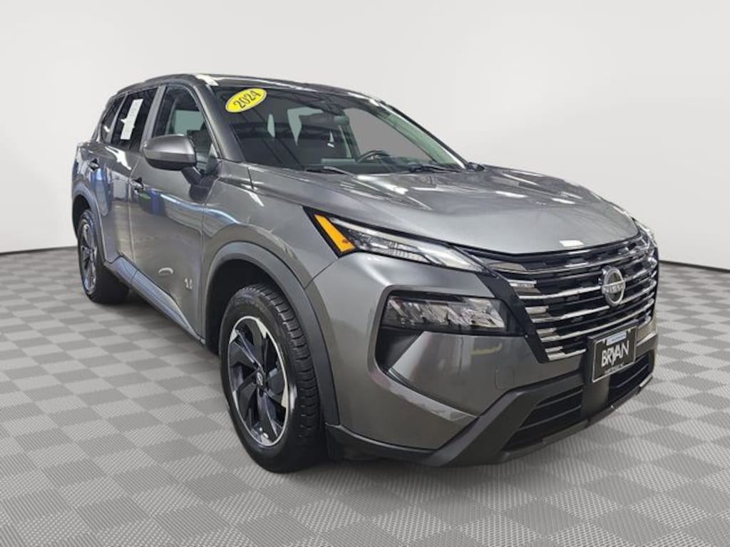 Used 2024 Nissan Rogue SV SUV