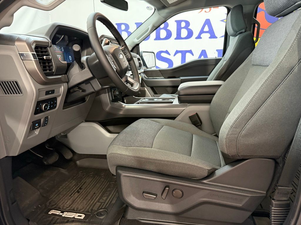 2026 Ford F-150 XLT - Photo 11