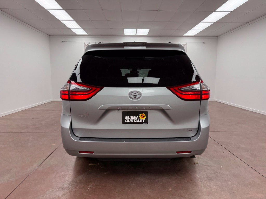 Used 2020 Toyota Sienna LE Minivan/Van