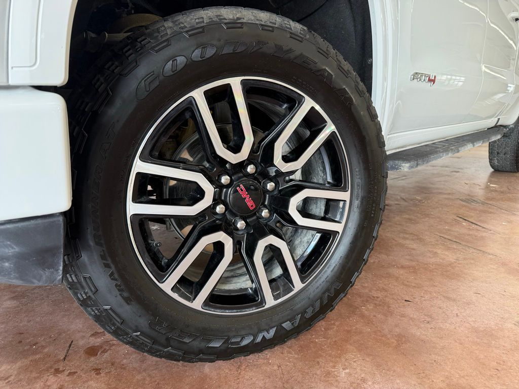 2026 GMC Sierra 1500 AT4 - Photo 23