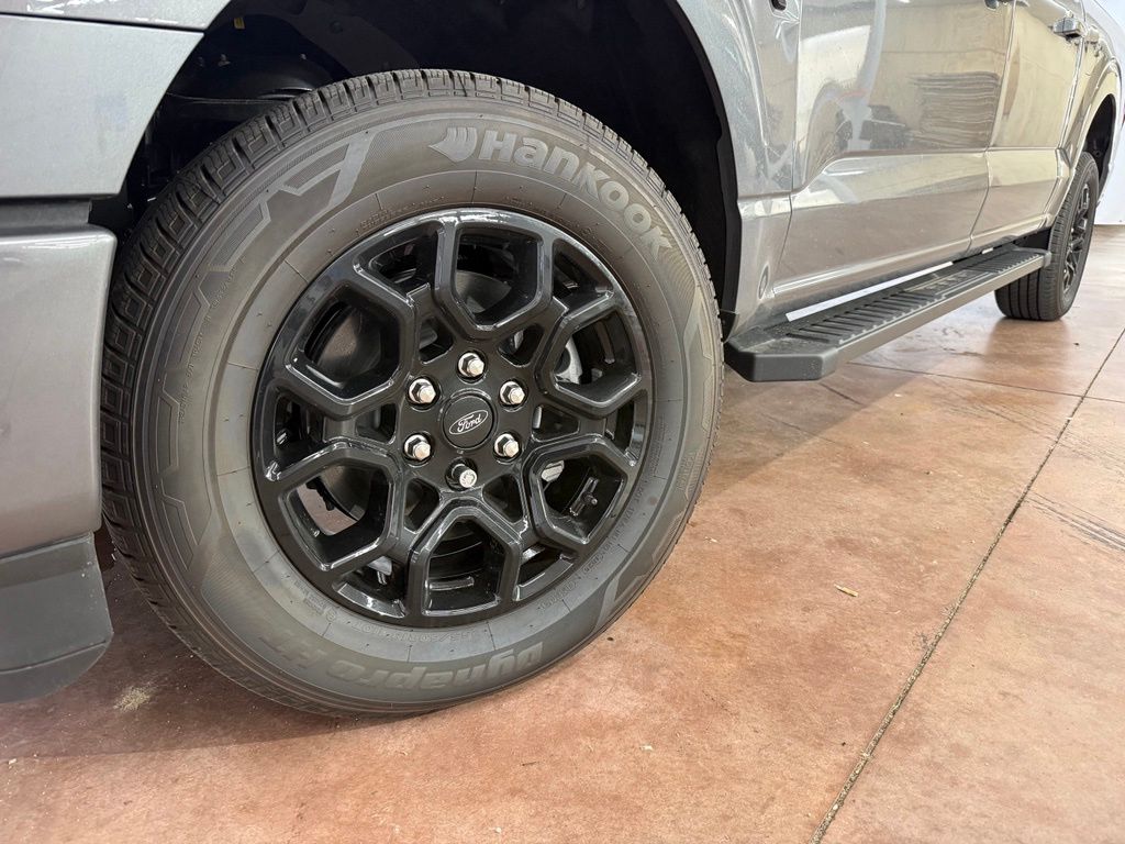 2026 Ford F-150 XLT - Photo 18
