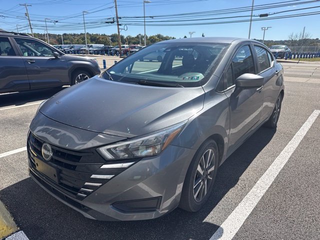  Nissan Versa