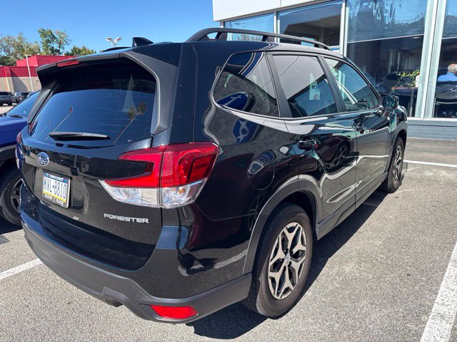 Used 2023 Subaru Forester Premium SUV