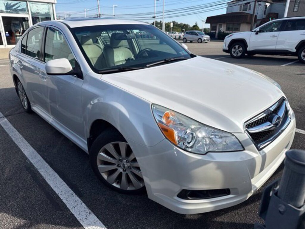 Used 2011 Subaru Legacy 2.5i Limited Sedan