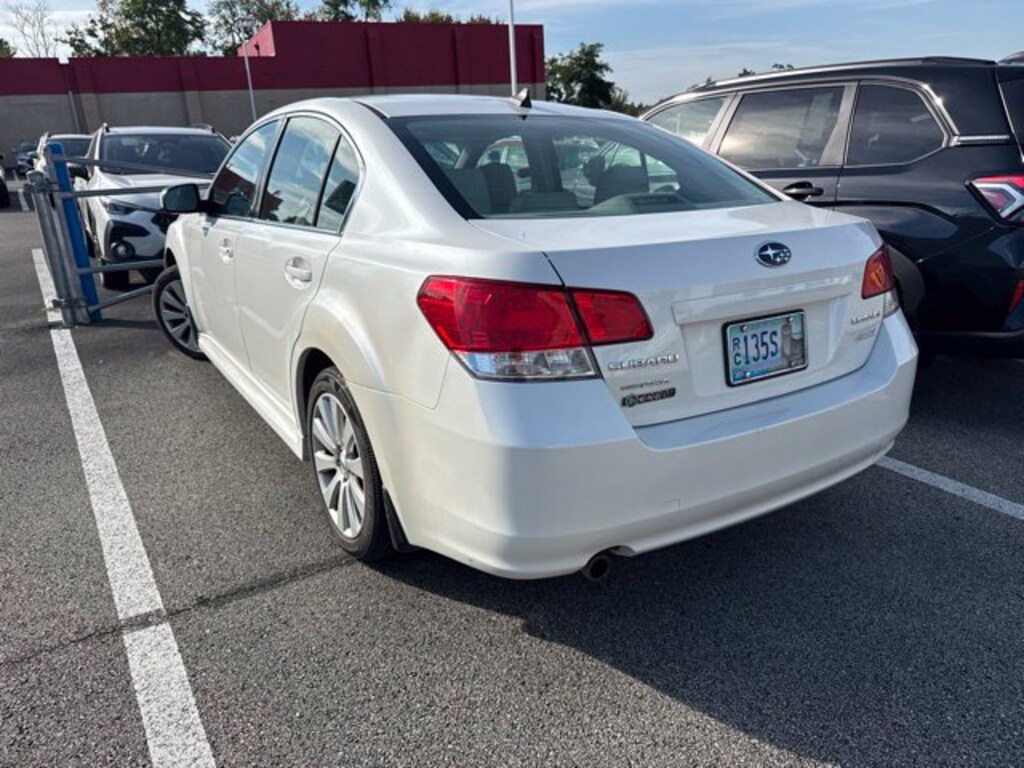 Used 2011 Subaru Legacy 2.5i Limited Sedan