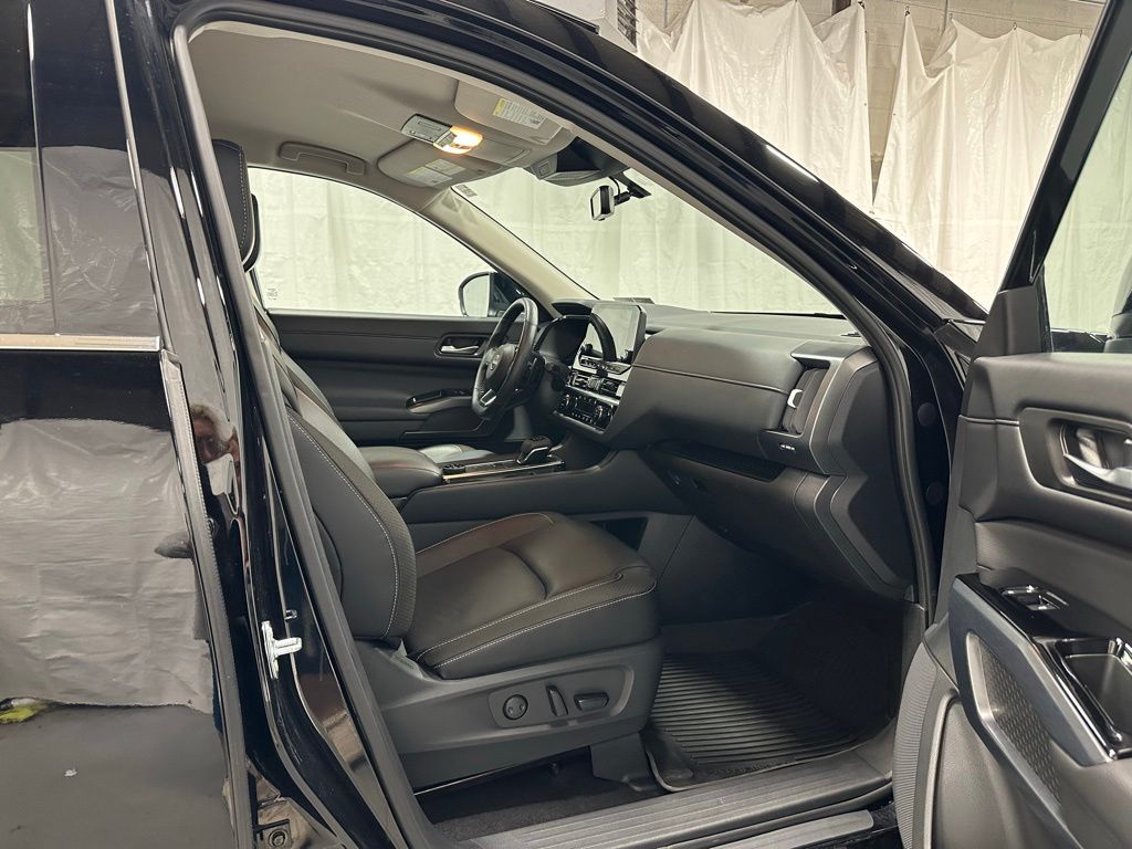 2024 Nissan Pathfinder SL - Photo 54