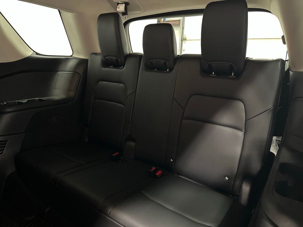 2024 Nissan Pathfinder SL - Photo 43