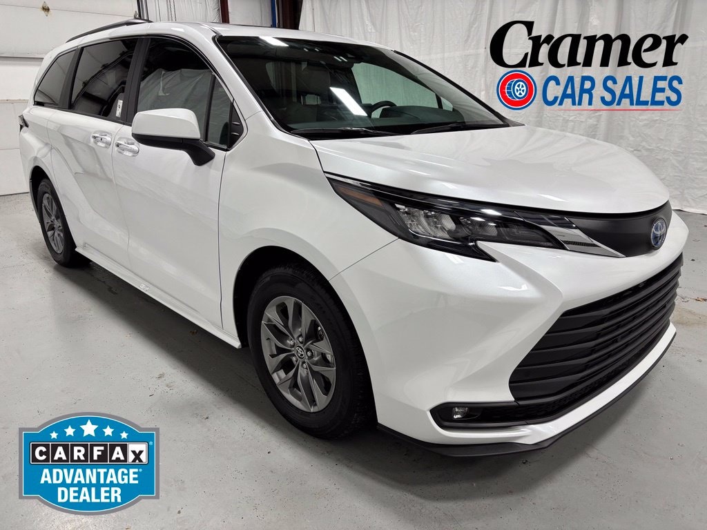 Used 2025 Toyota Sienna XLE 7 Passenger Van Passenger Van