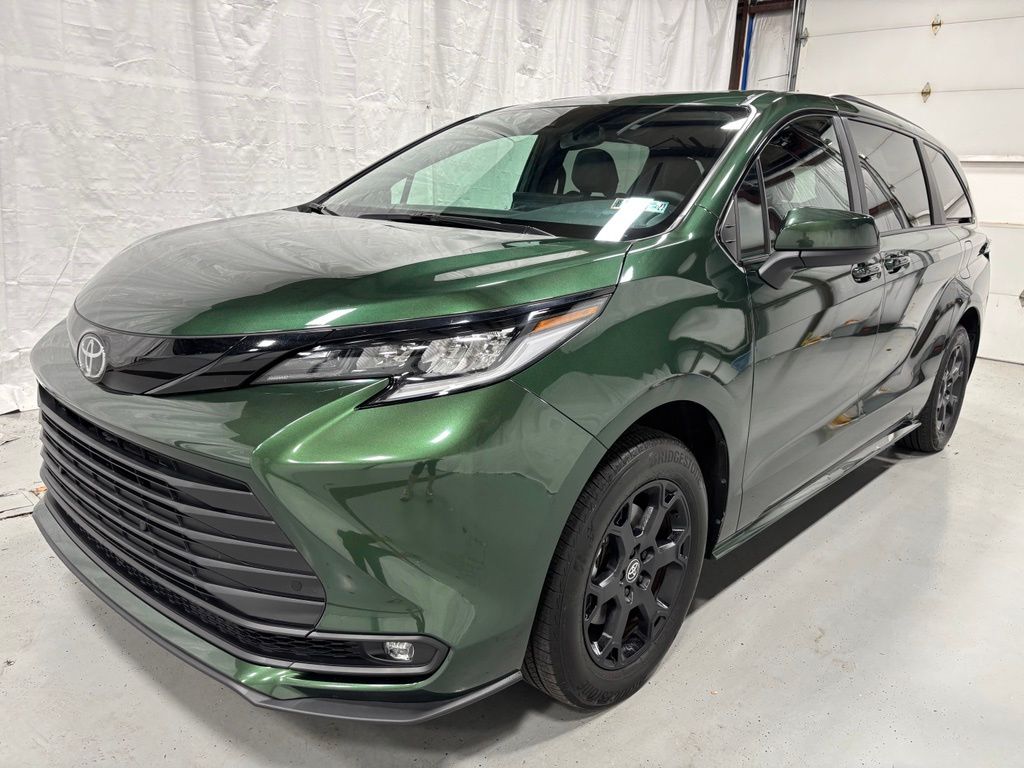 Used 2026 Toyota Sienna Woodland Edition Minivan/Van