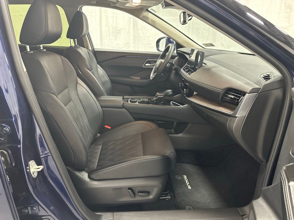 2026 Nissan Rogue Platinum - Photo 61