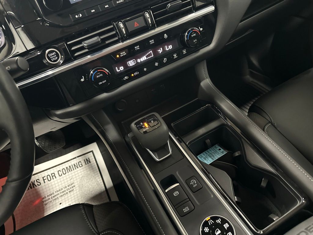 2024 Nissan Pathfinder SL - Photo 32
