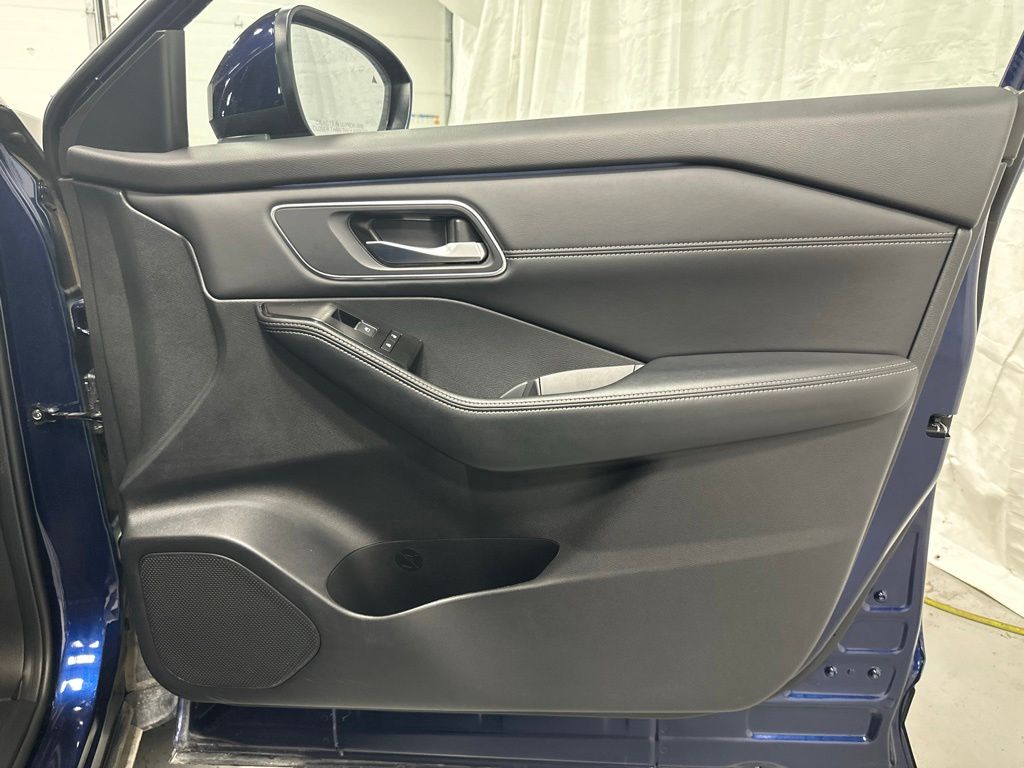 2026 Nissan Rogue Platinum - Photo 57