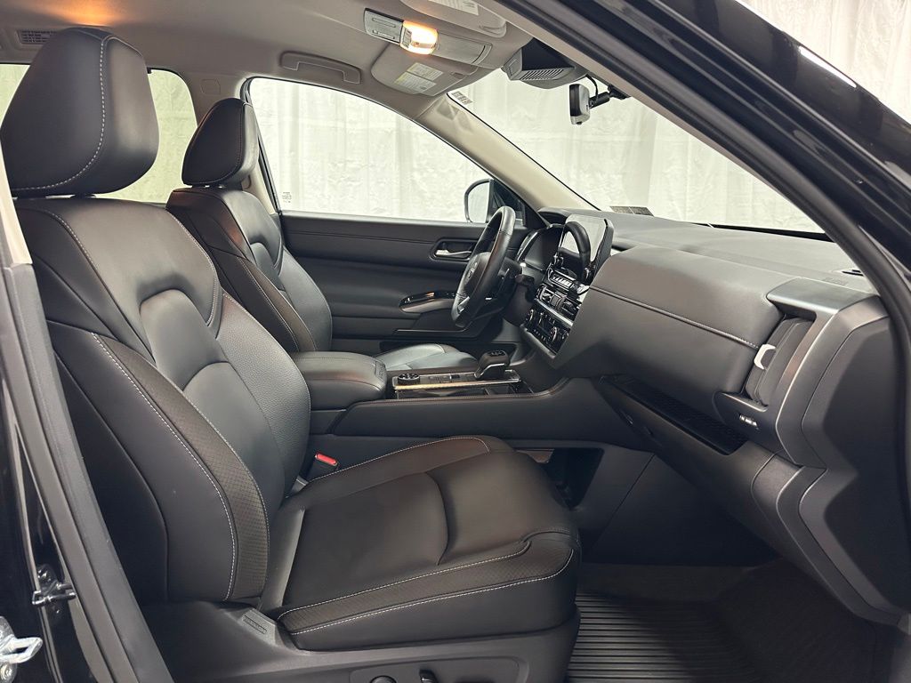 2024 Nissan Pathfinder SL - Photo 57