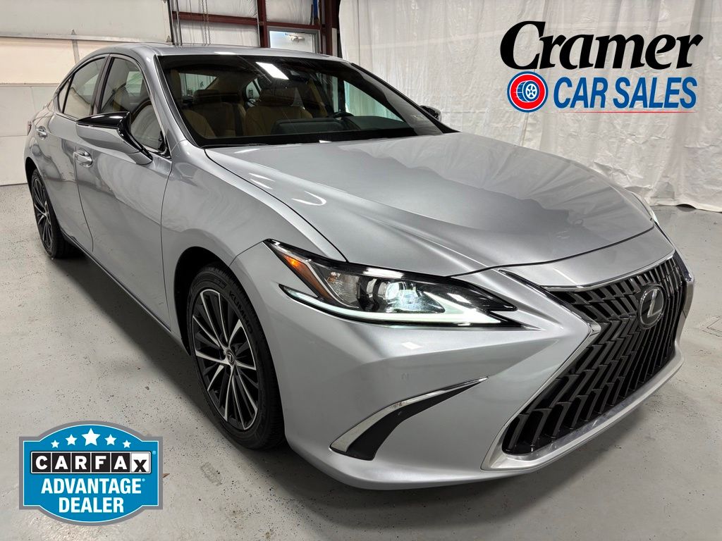 2022 Lexus ES 250