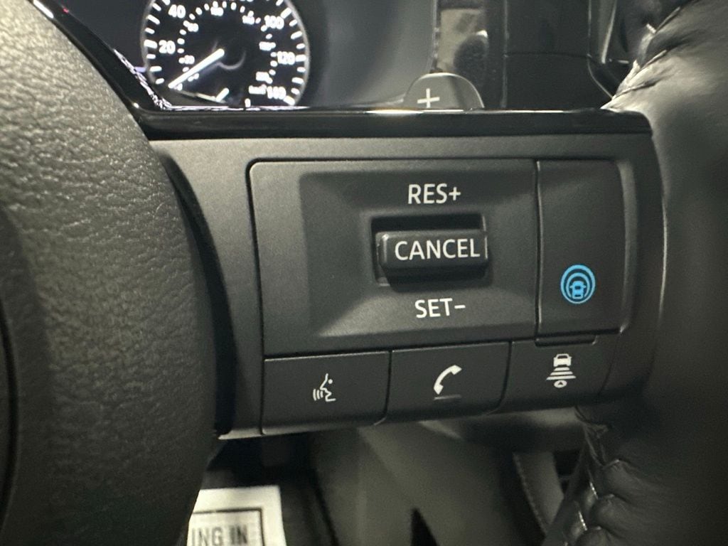 2024 Nissan Pathfinder SL - Photo 18