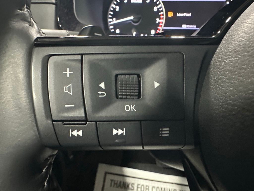 2024 Nissan Pathfinder SL - Photo 17
