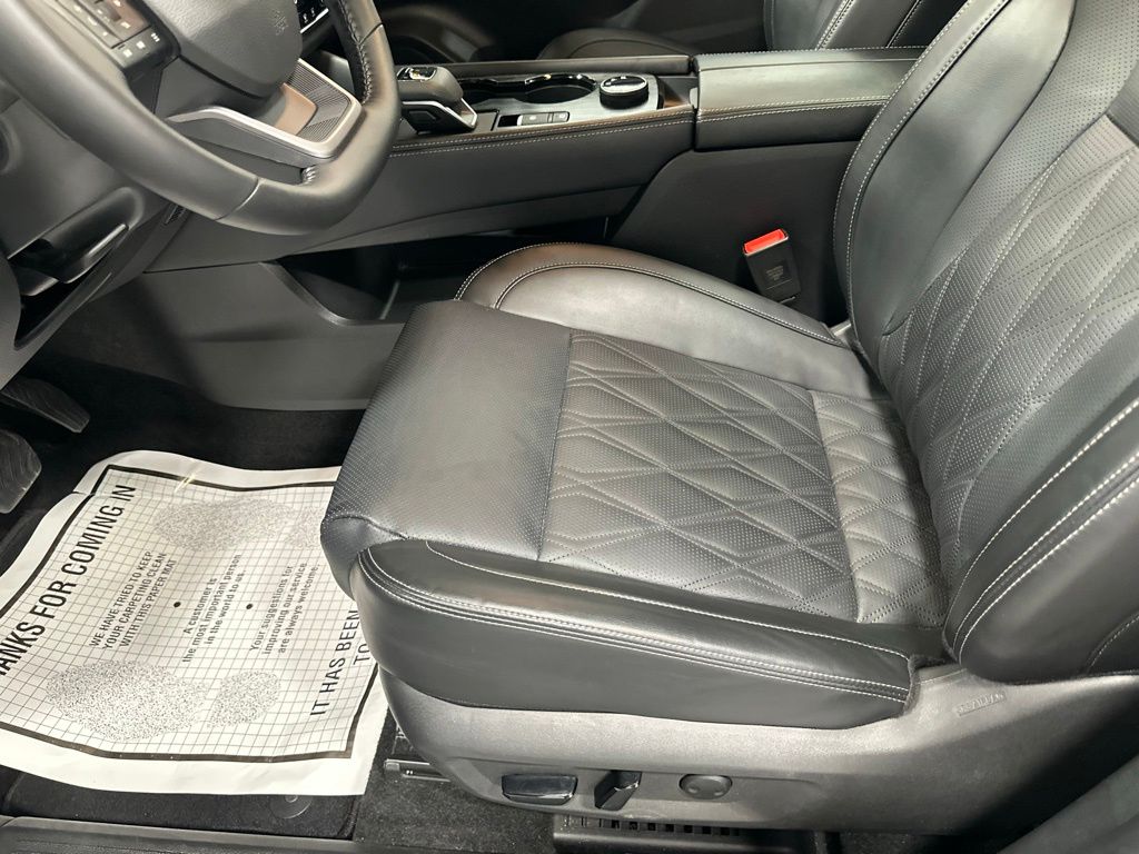 2026 Nissan Rogue Platinum - Photo 13