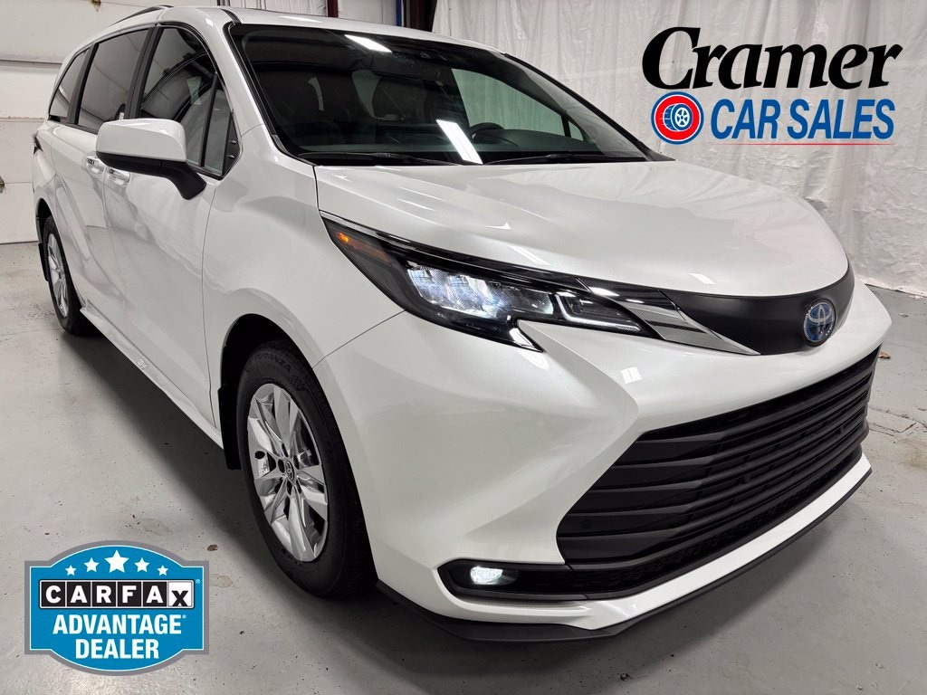 Used 2025 Toyota Sienna XLE 7 Passenger Van Passenger Van