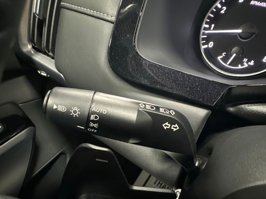 2024 Nissan Pathfinder SL - Photo 19