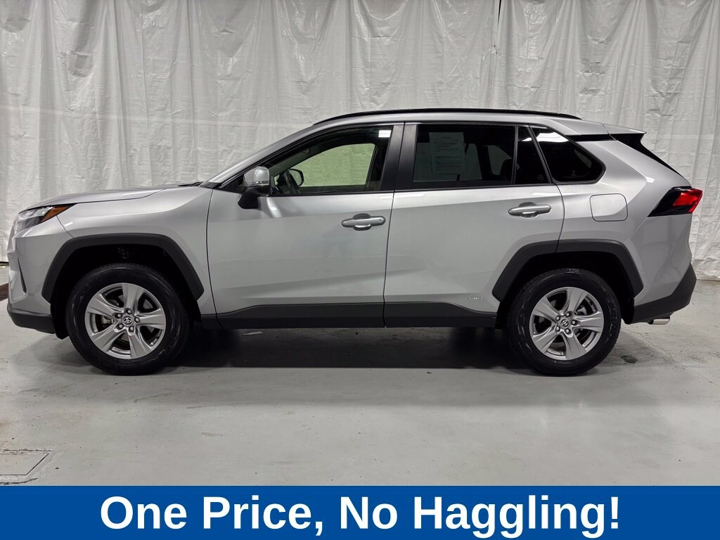 Used 2025 Toyota RAV4 Hybrid XLE SUV