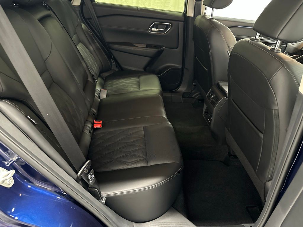 2026 Nissan Rogue Platinum - Photo 54