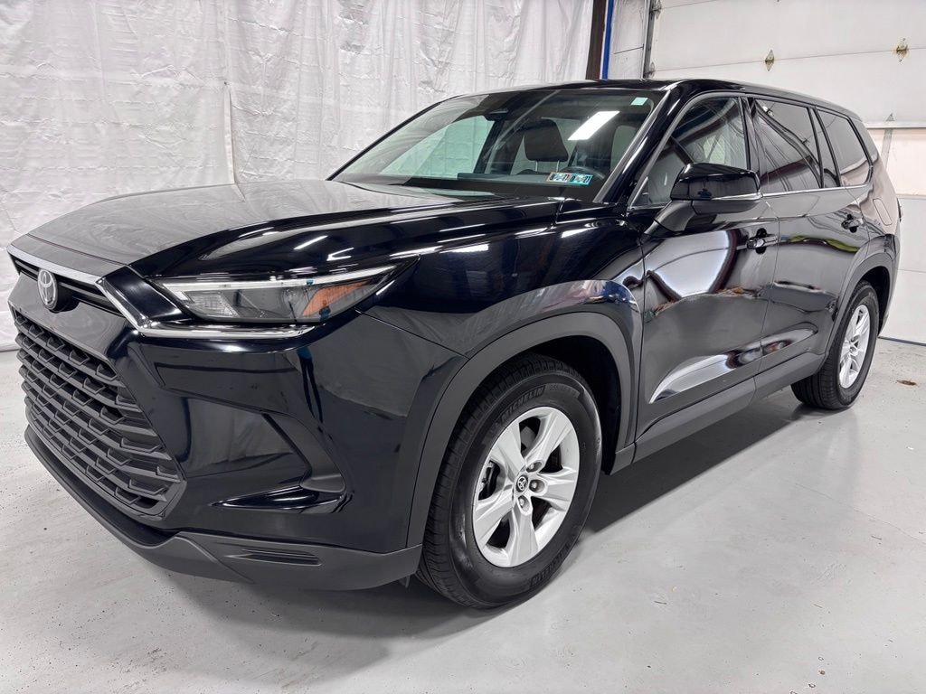 Used 2026 Toyota Grand Highlander LE SUV