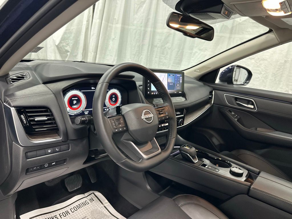 2026 Nissan Rogue Platinum - Photo 15