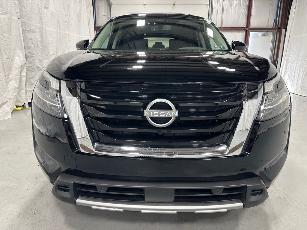 2024 Nissan Pathfinder SL - Photo 2