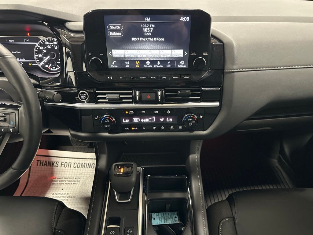 2024 Nissan Pathfinder SL - Photo 23