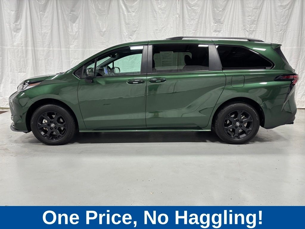 Used 2026 Toyota Sienna Woodland Edition Minivan/Van