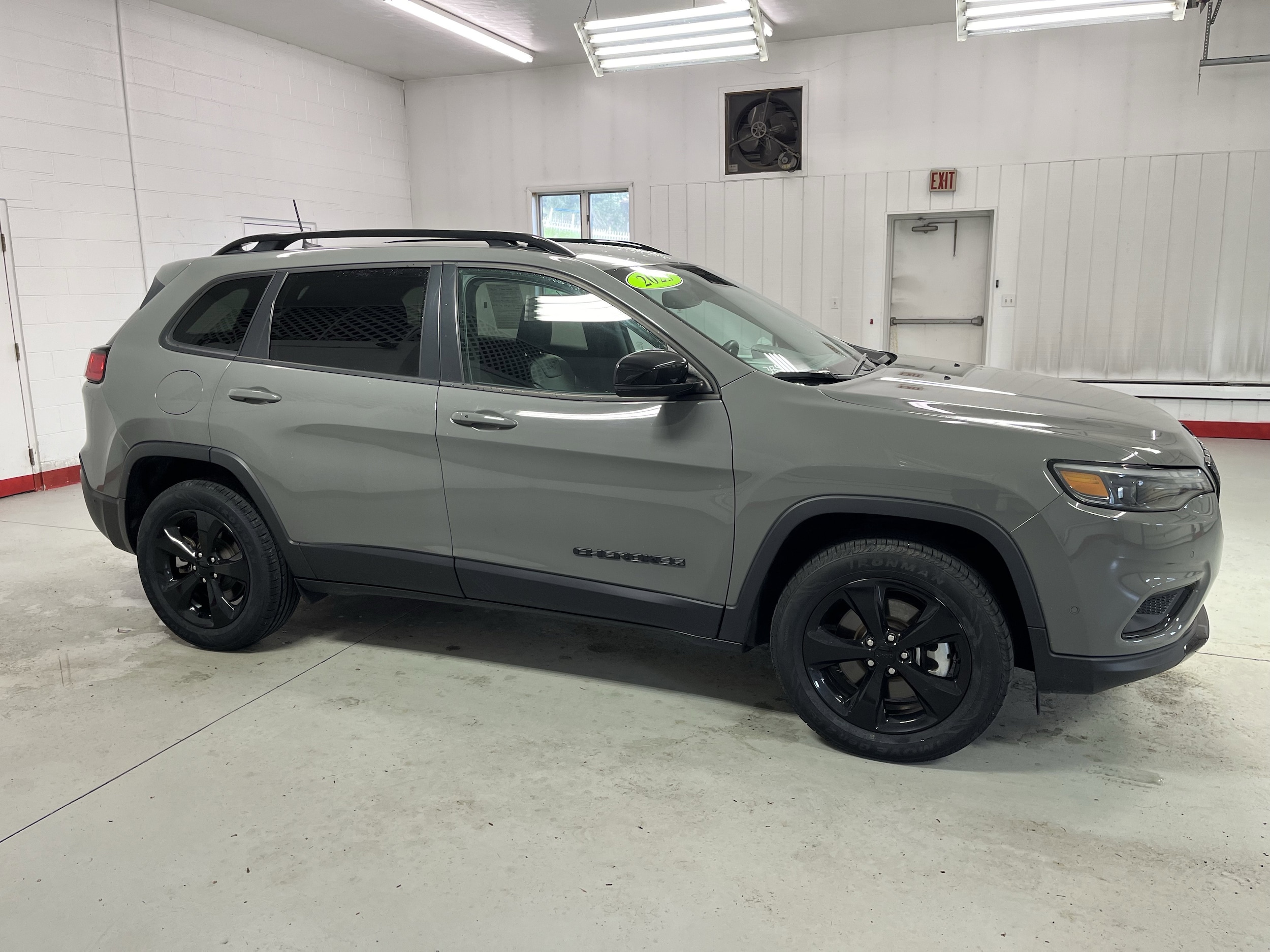 2023 Jeep Cherokee Altitude Lux