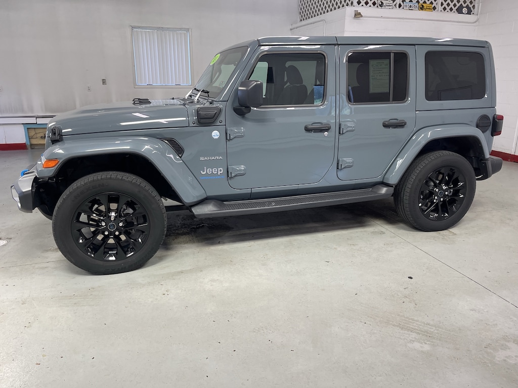 Used 2024 Jeep Wrangler 4xe Sahara SUV