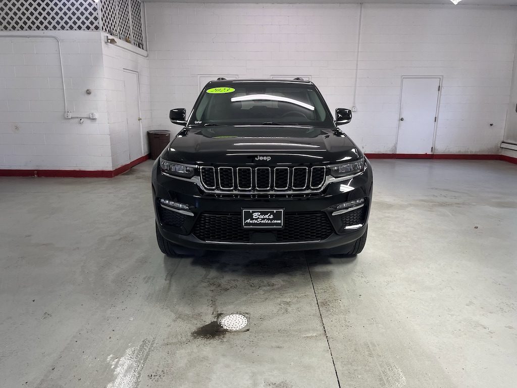 Used 2023 Jeep Grand Cherokee Limited SUV