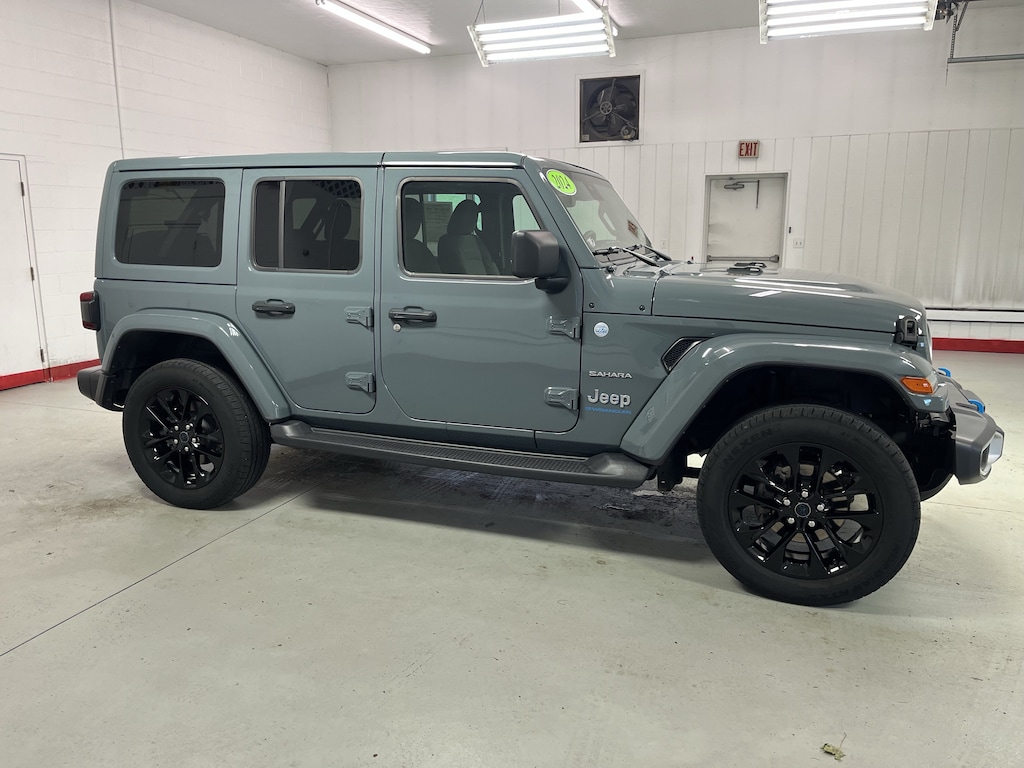 Used 2024 Jeep Wrangler 4xe Sahara SUV