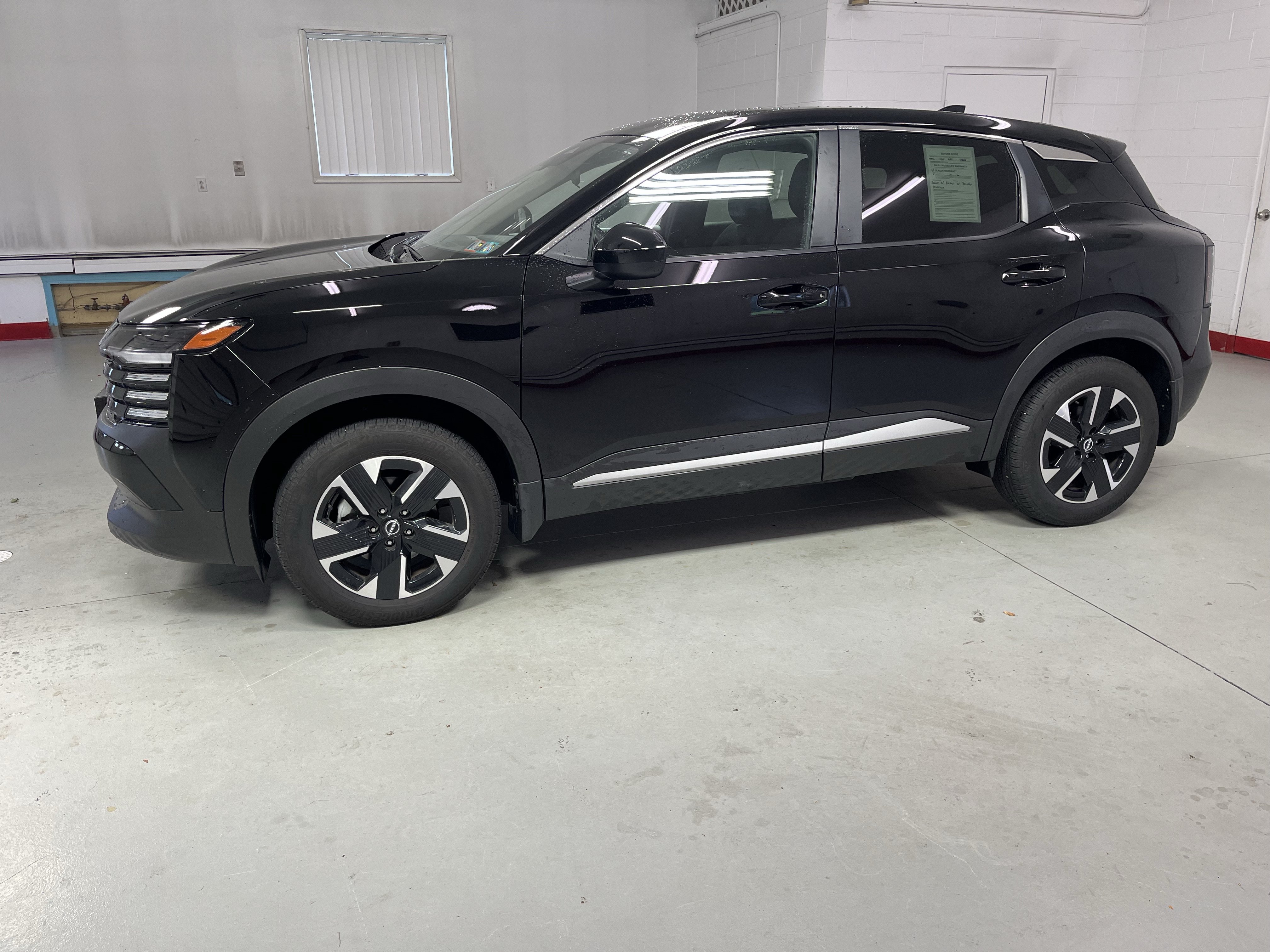 Used 2025 Nissan Kicks SUV