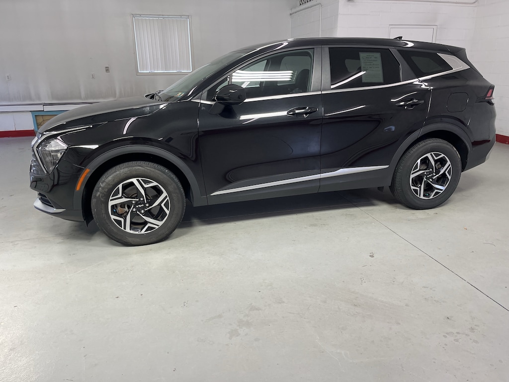 Used 2023 Kia Sportage LX SUV
