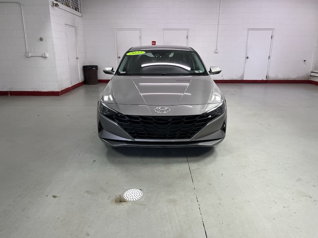 Used 2022 Hyundai Elantra Sedan