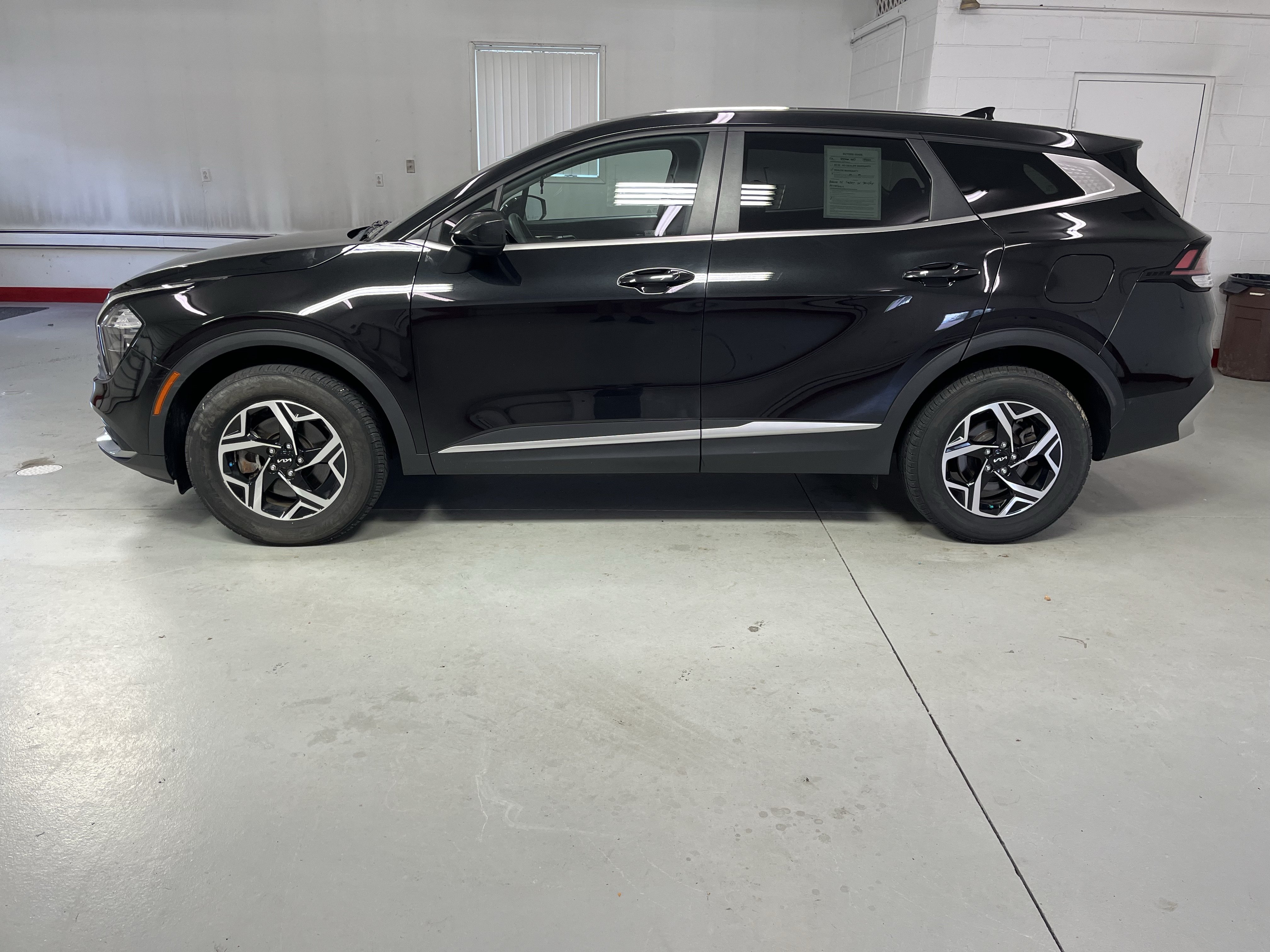 Used 2023 Kia Sportage LX SUV