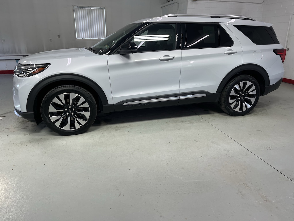 Used 2025 Ford Explorer Platinum SUV