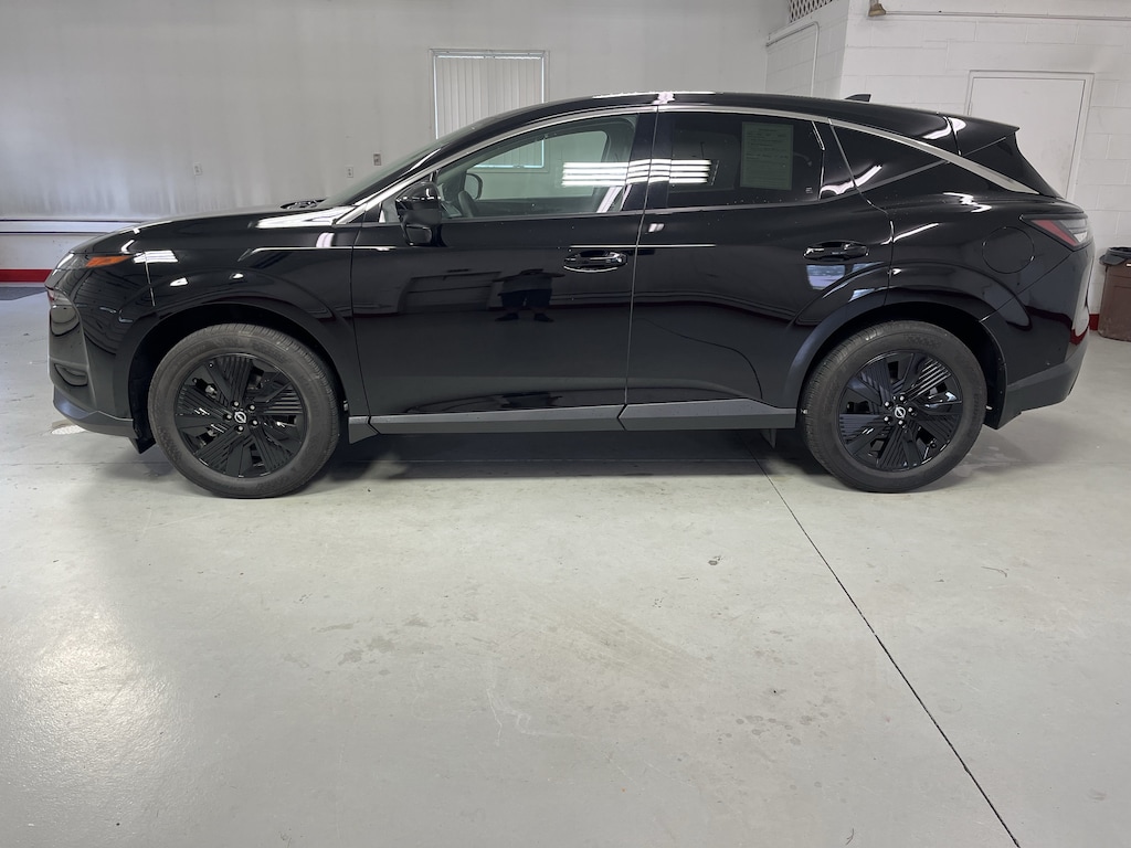 Used 2025 Nissan Murano SV SUV