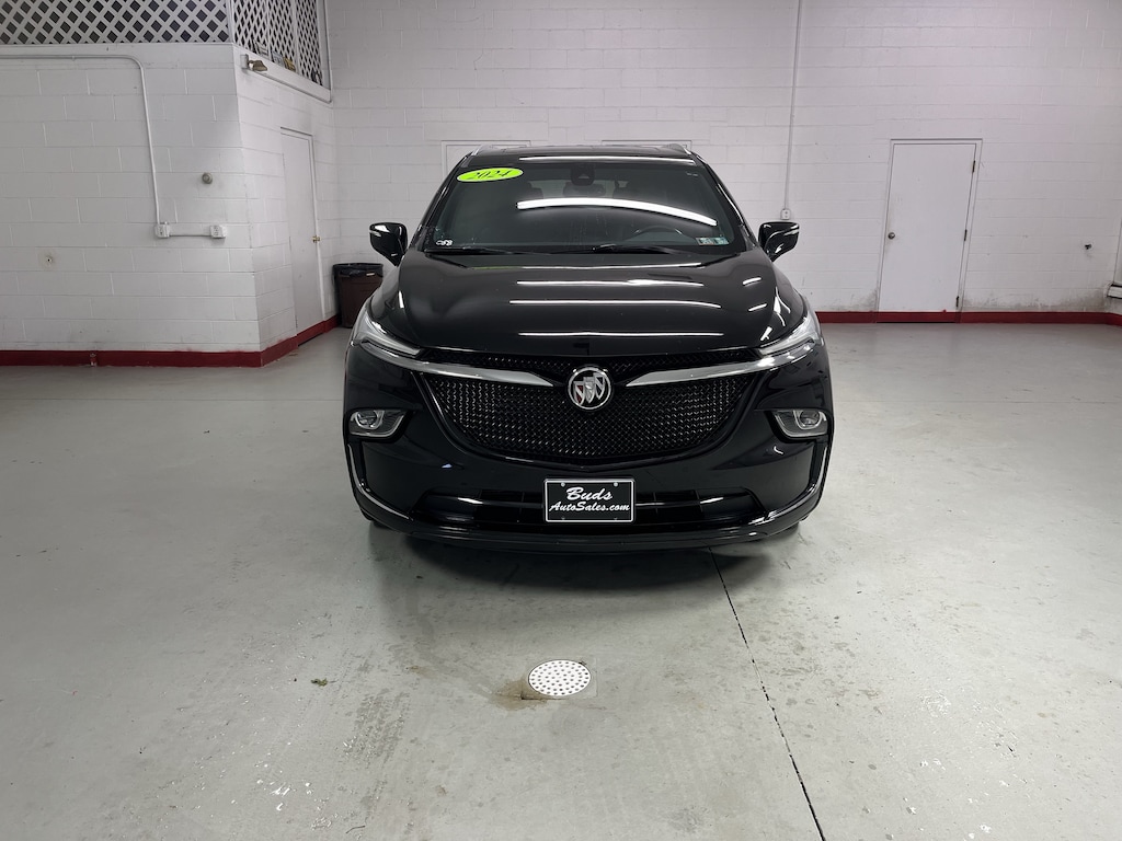Used 2024 Buick Enclave Essence SUV