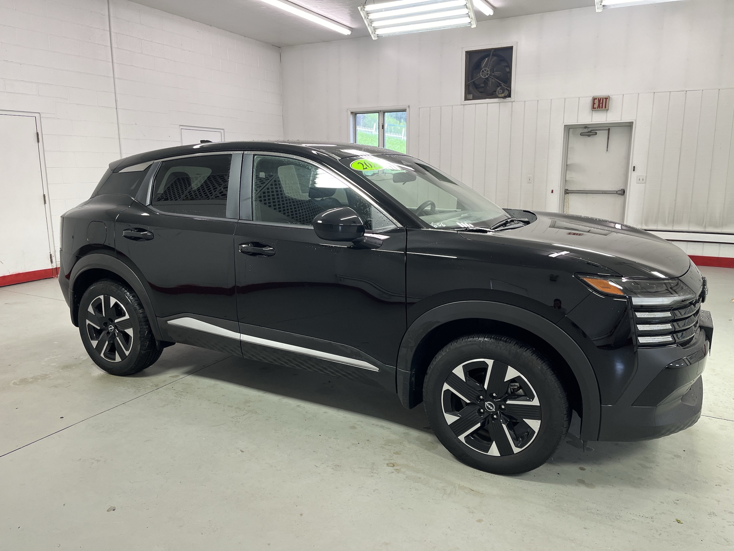 2025 Nissan Kicks SV AWD
