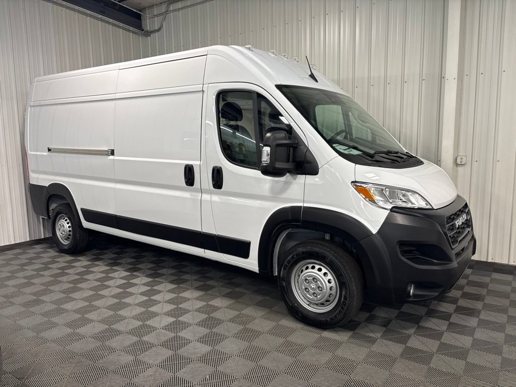 2026 RAM ProMaster Cargo Van Tradesman