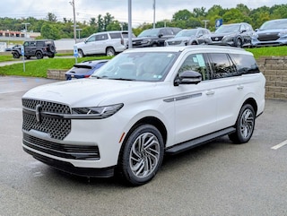 2027 Lincoln Navigator Premiere 4x4