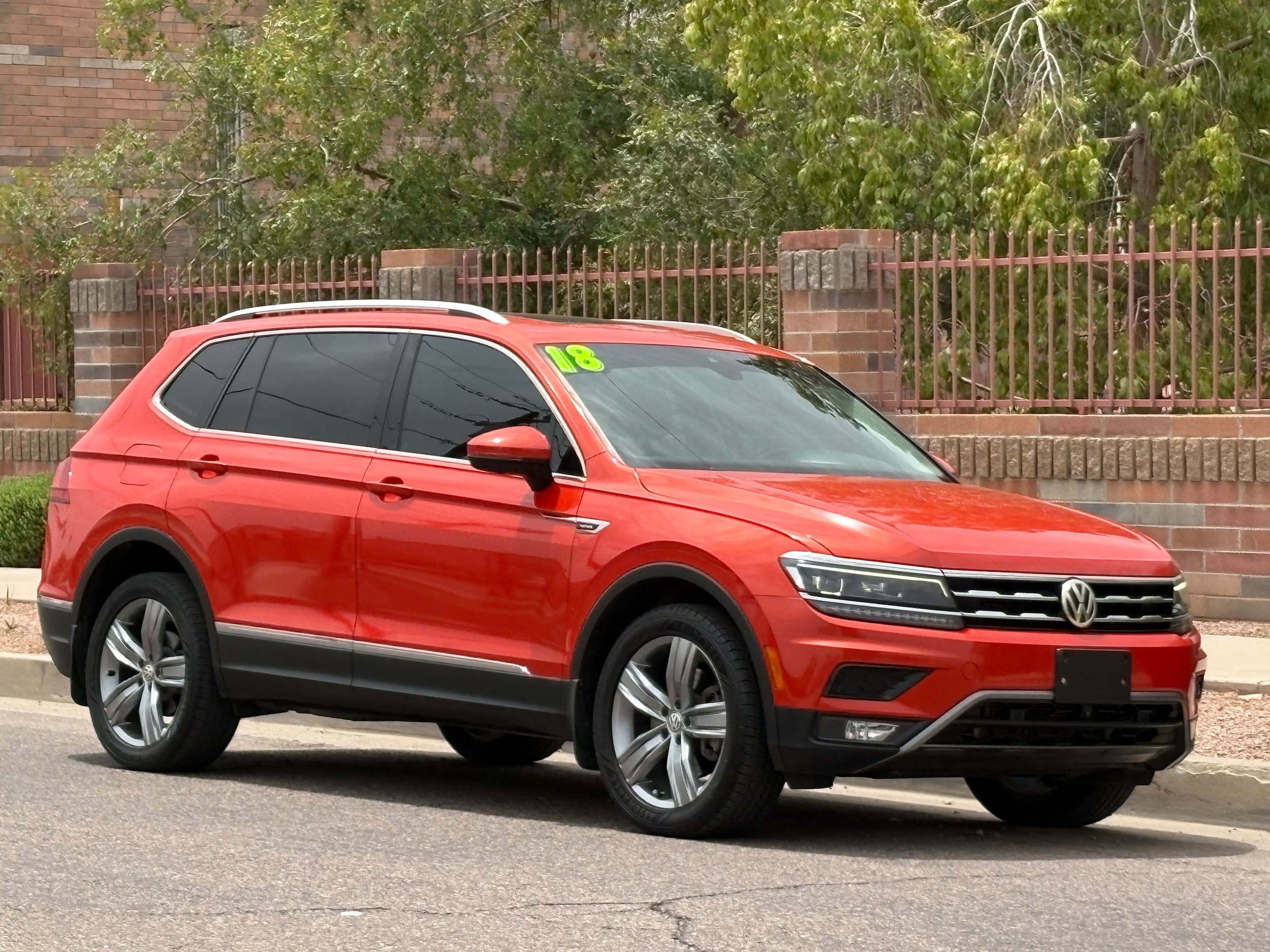 2018 Volkswagen Tiguan SEL Premium - Photo 8