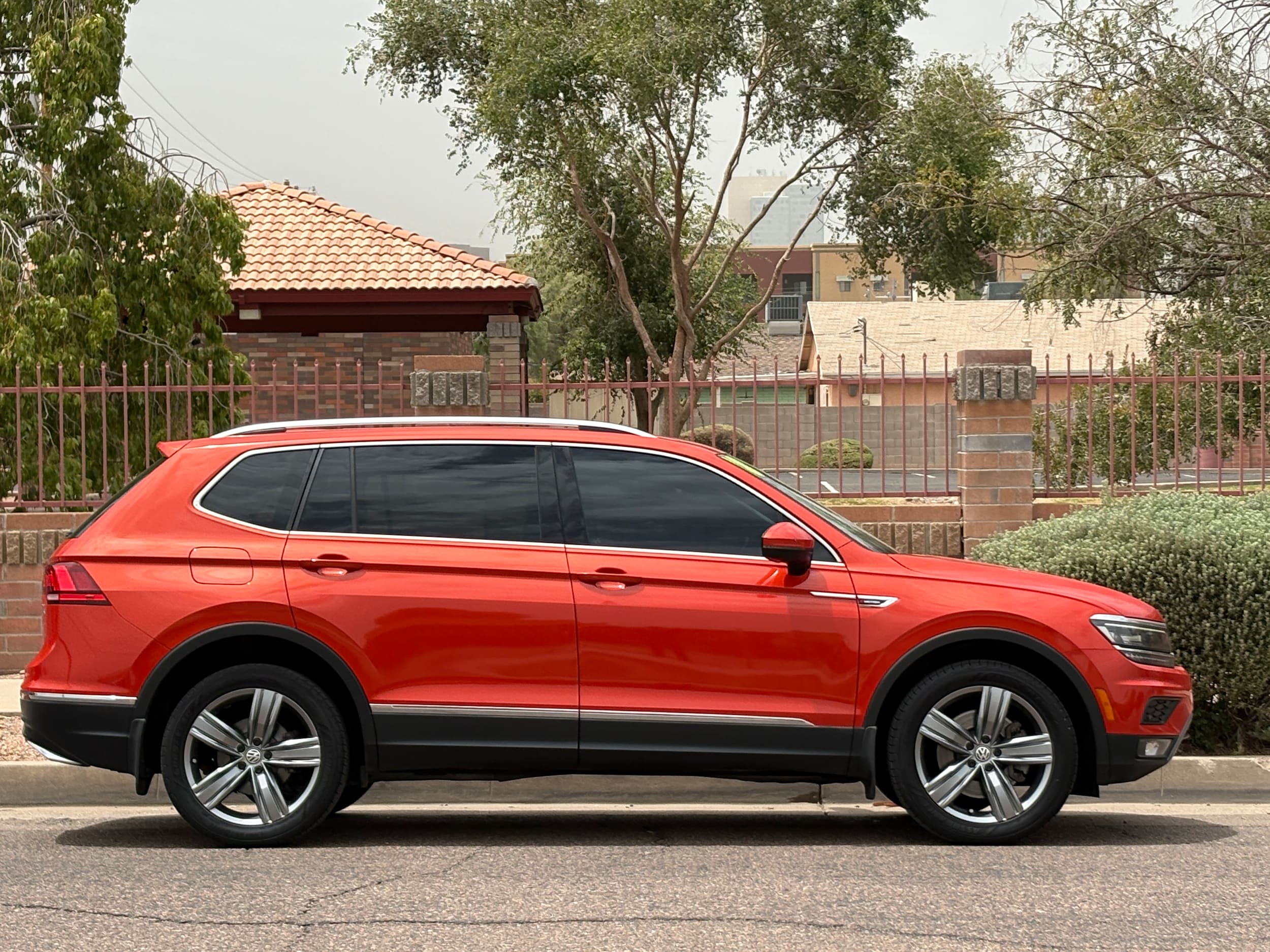 2018 Volkswagen Tiguan SEL Premium - Photo 9